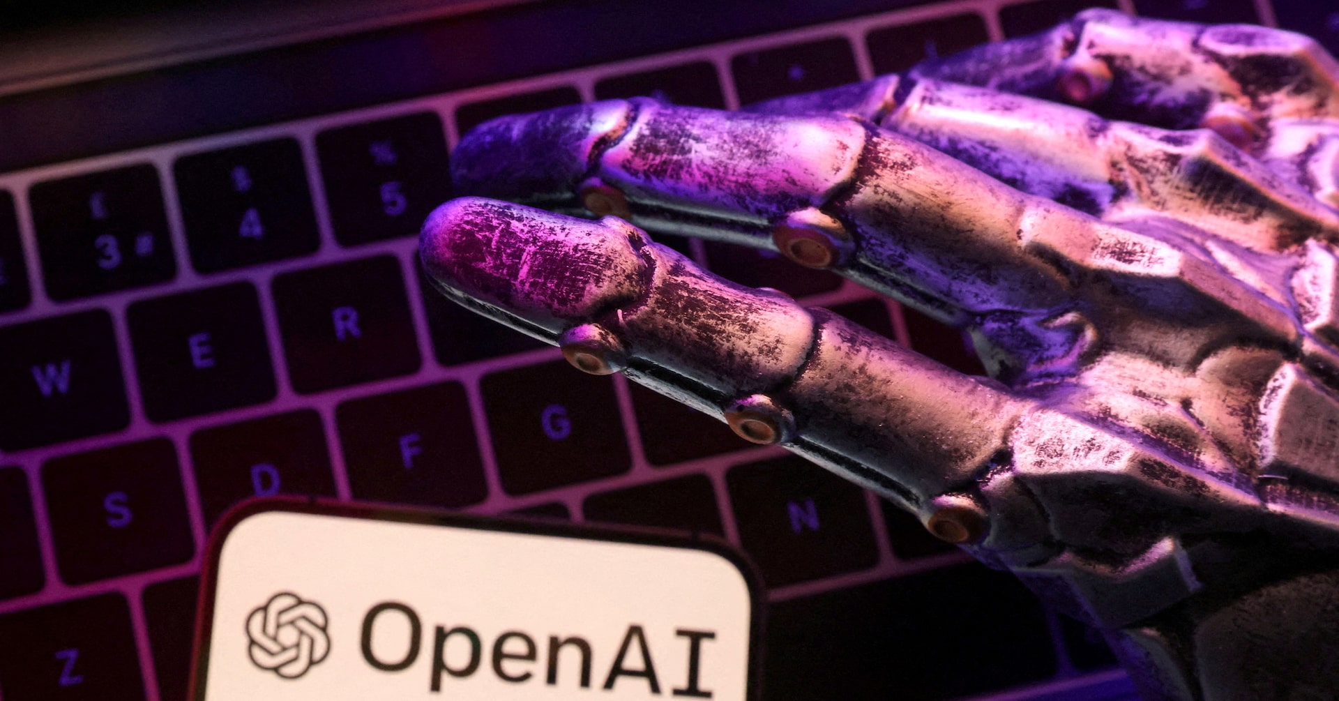 OpenAI 预计一年内上市,估值已达 860 亿美元