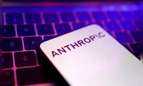 特朗普称不再视 Anthropic 为国家安全威胁,AI 政策立场或转向